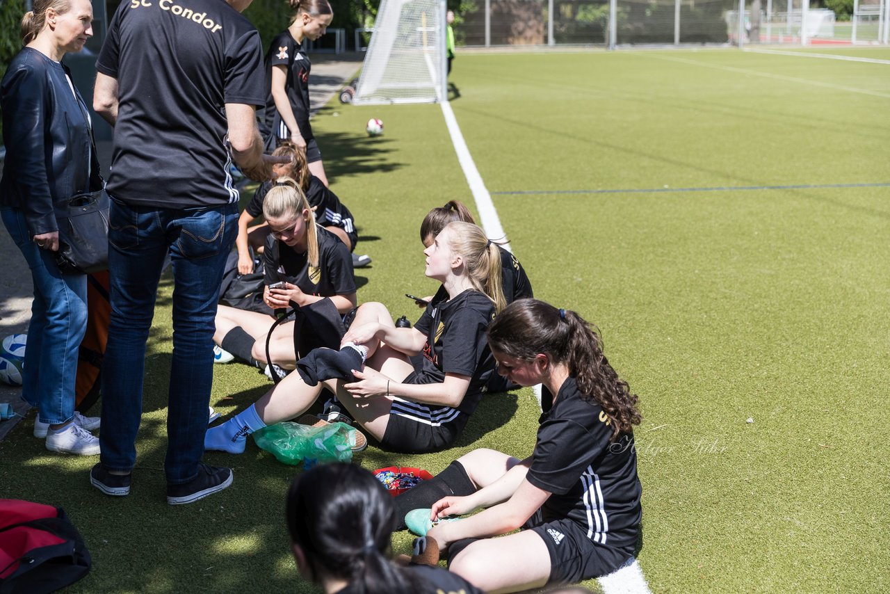 Bild 82 - wBJ SC Condor - VfL Pinneberg : Ergebnis: 3:2